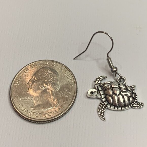 Turtle Earring, Turtle Jewelry, Silly Animal Earring, Gift Idea, Beach Jewelry - Picture 6 of 7